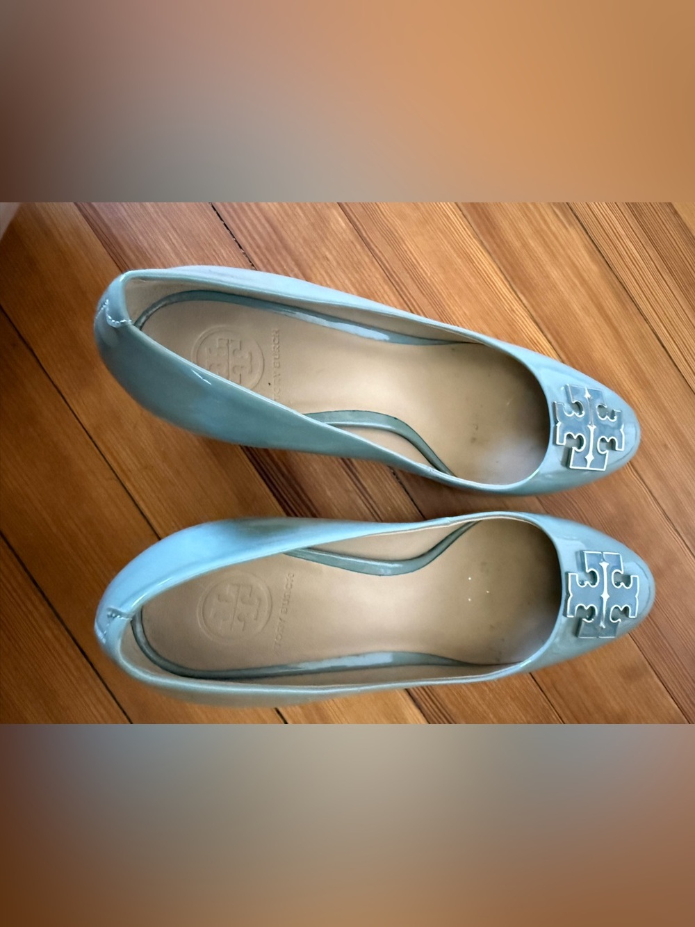 Tory Burch Light Blue Patent Leather Logo pumps- size 7 - Picture 6 of 6